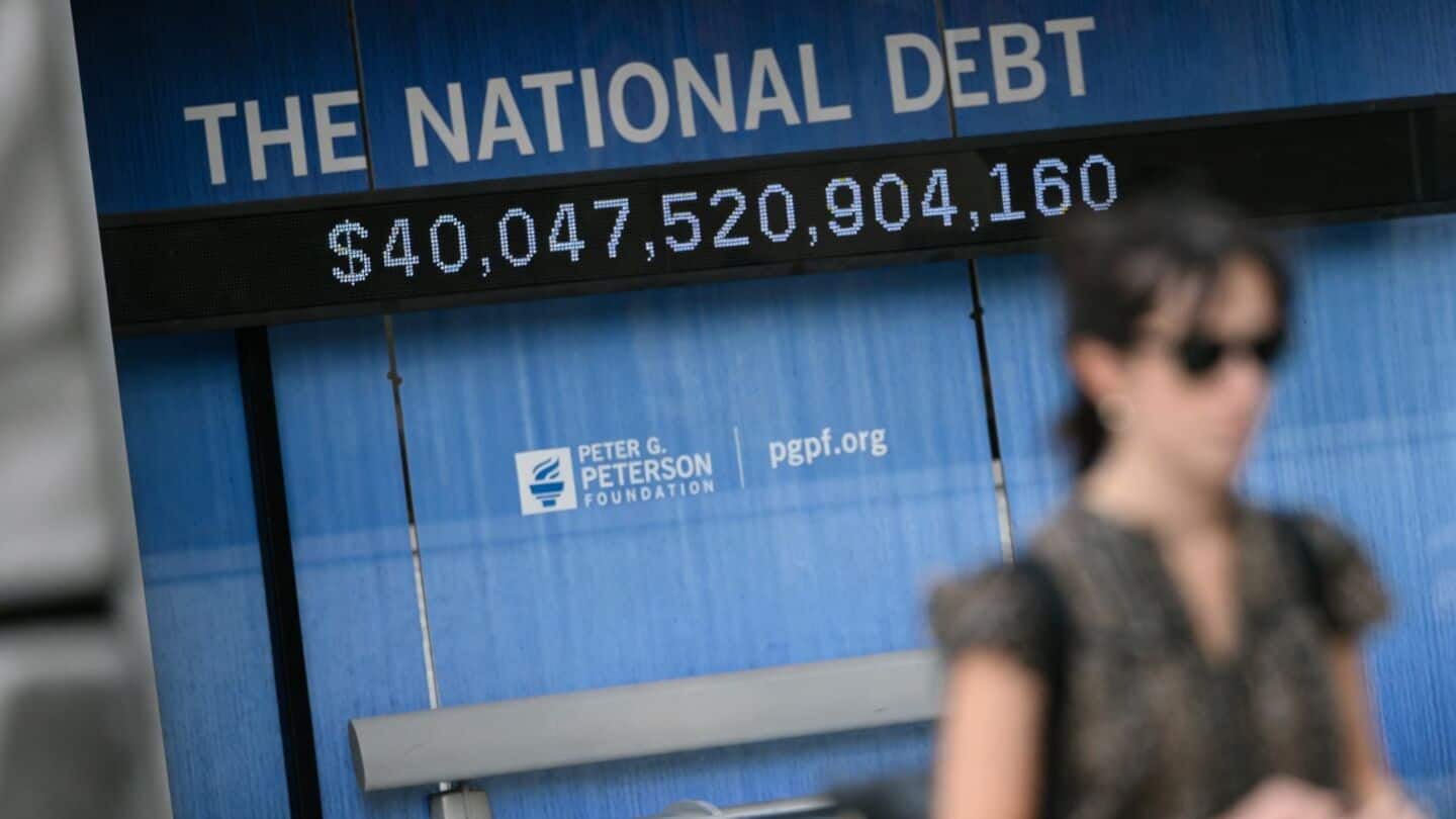 US deficit hits $1.992 trillion in 2026, 25 years straight