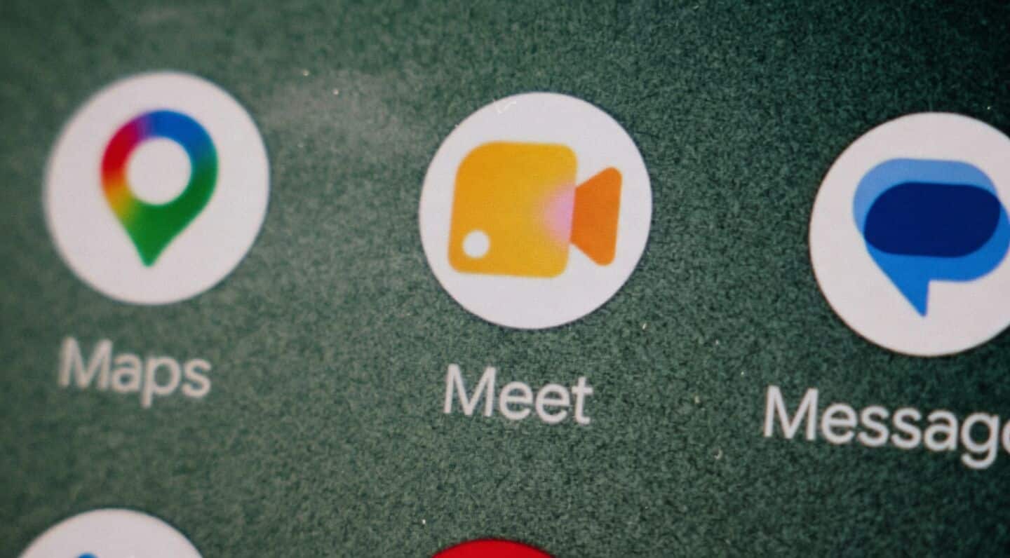 Google Meet rolling out on Android Auto with audio calls
