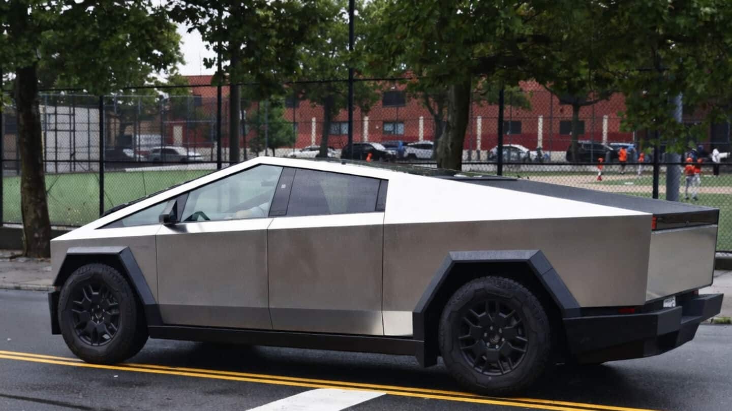 Tesla recalls 173 Cybertrucks over 18-inch steel wheel stud defect
