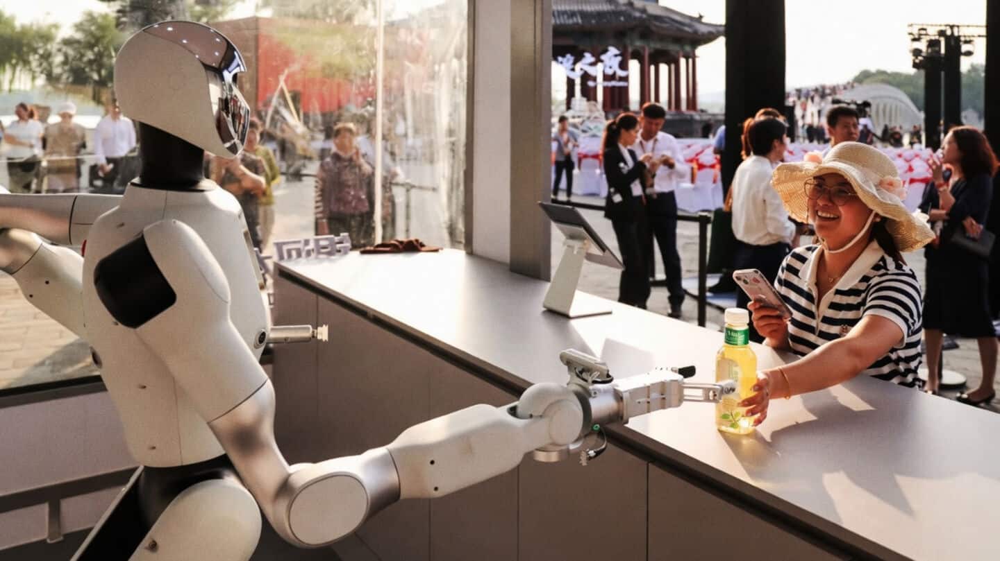 Hong Kong set to open 1st robot run convenience store