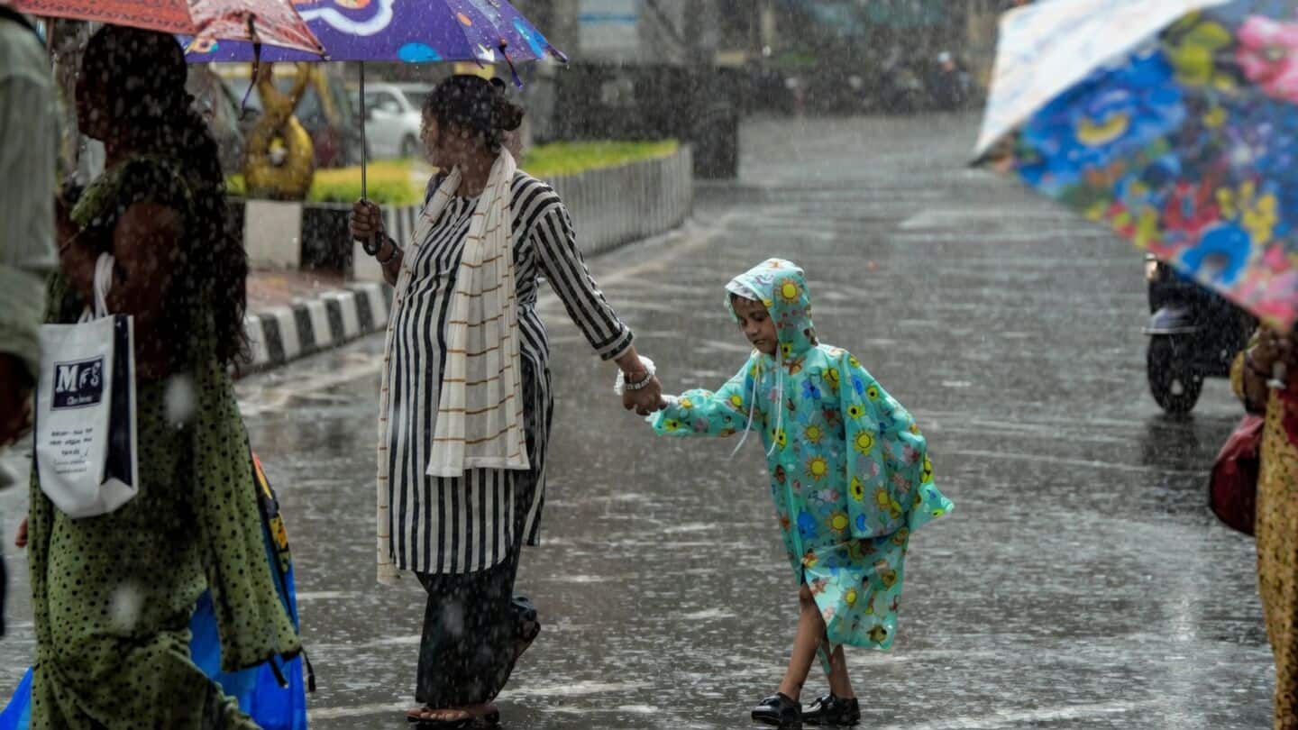Heavy rain drenches Mumbai yet schools remain open Thursday