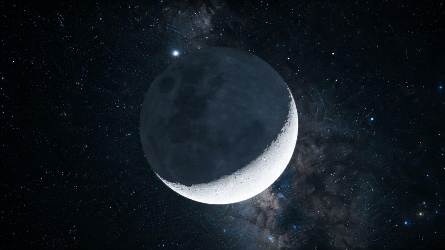 Crescent moon briefly hid Jupiter in a lunar occultation