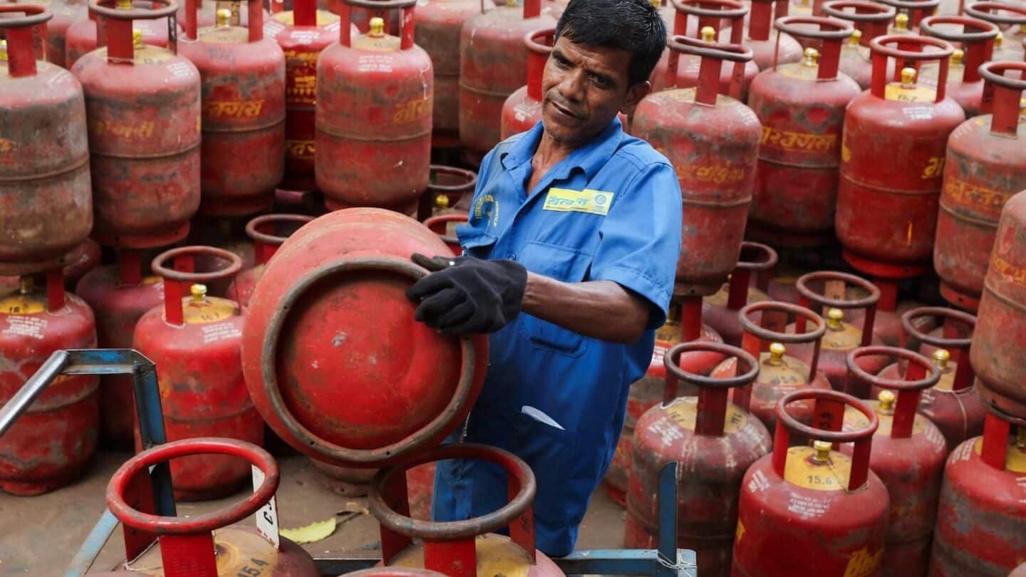 LPG सब्सिडी पर संकट, 16 अगस्त तक e-KYC न करने पर चुकाने होंगे व्यावसायिक दाम
