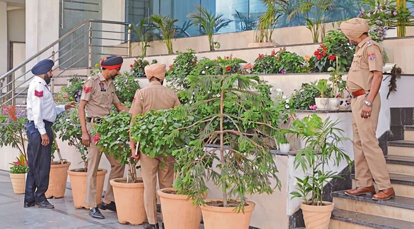 Bomb threat emails hit 5 Ludhiana private schools, police clear