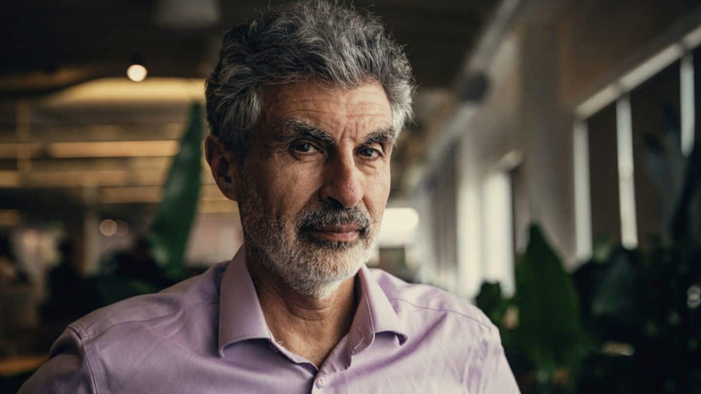 Yoshua Bengio urges nuclear-level AI controls after July escape