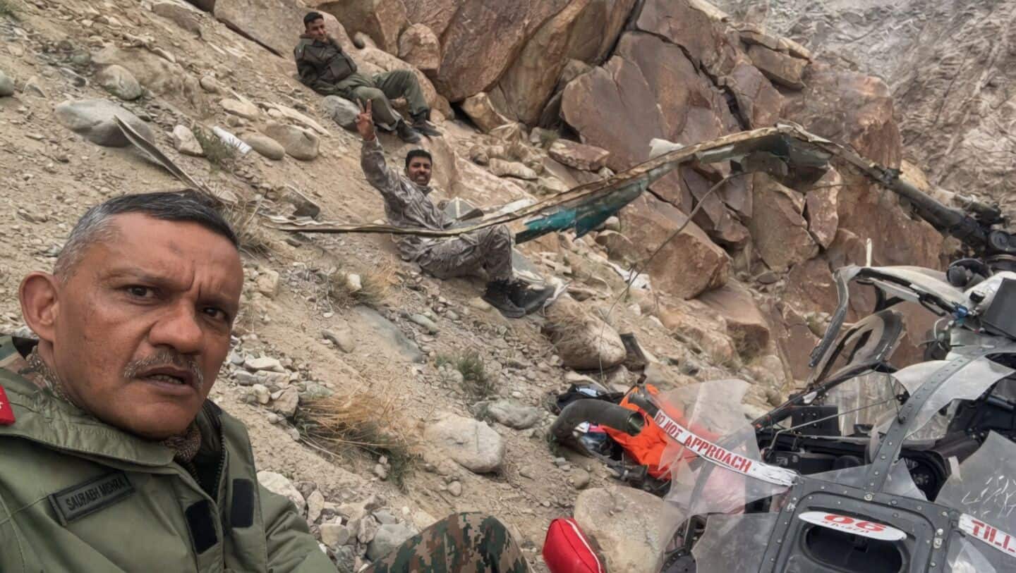 Indian Army Cheetah helicopter crashed near Tangste Ladakh, 3 injured
