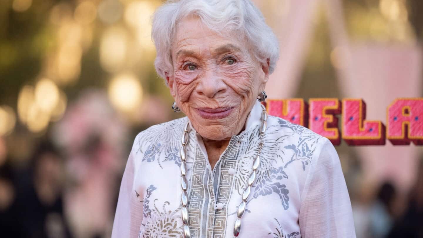 Levine 'Gilmore Girls's 'La La Land' actor dies aged 97