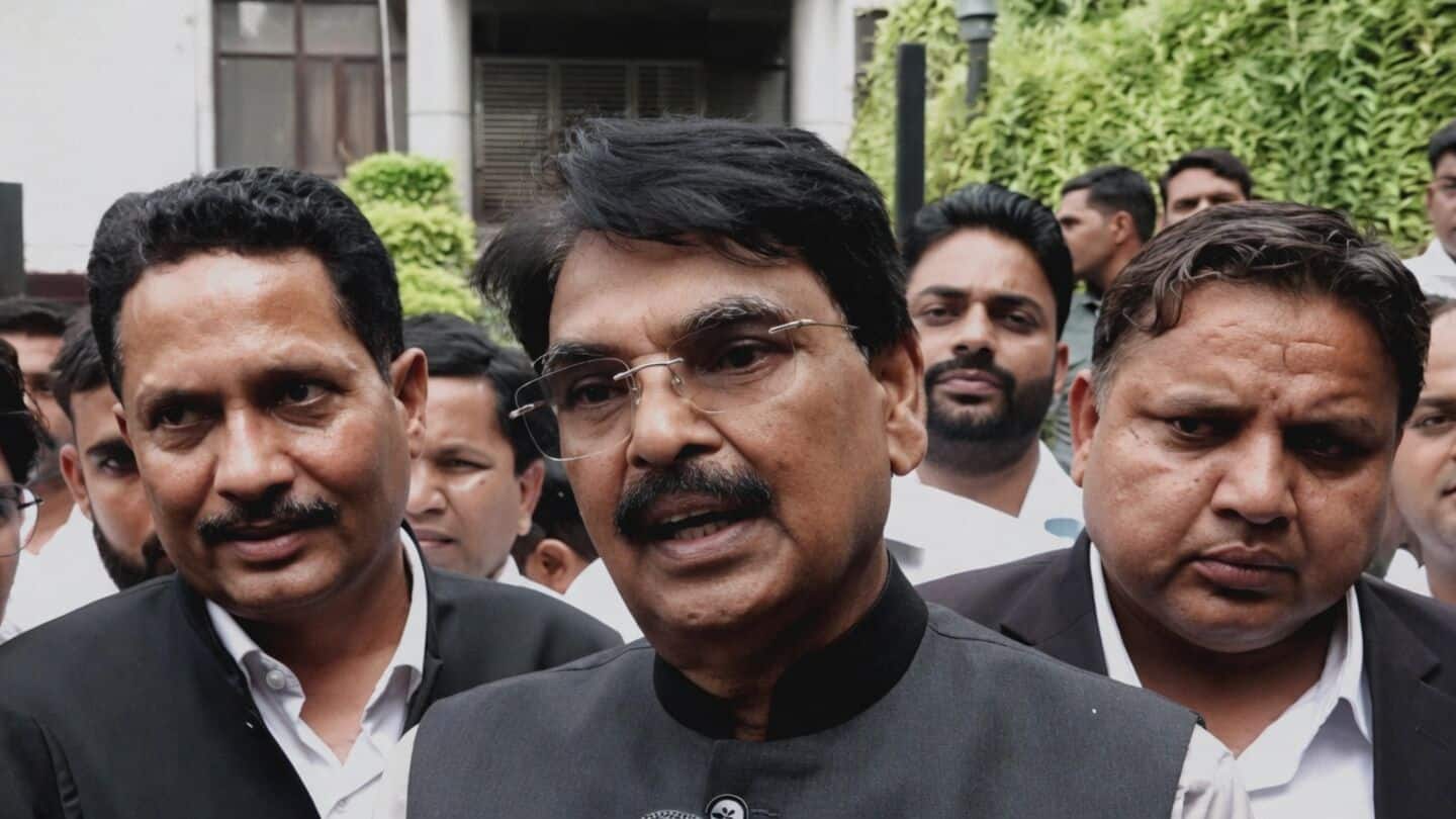 Bar Council chief Manan Kumar Mishra rejects fresh resignation calls