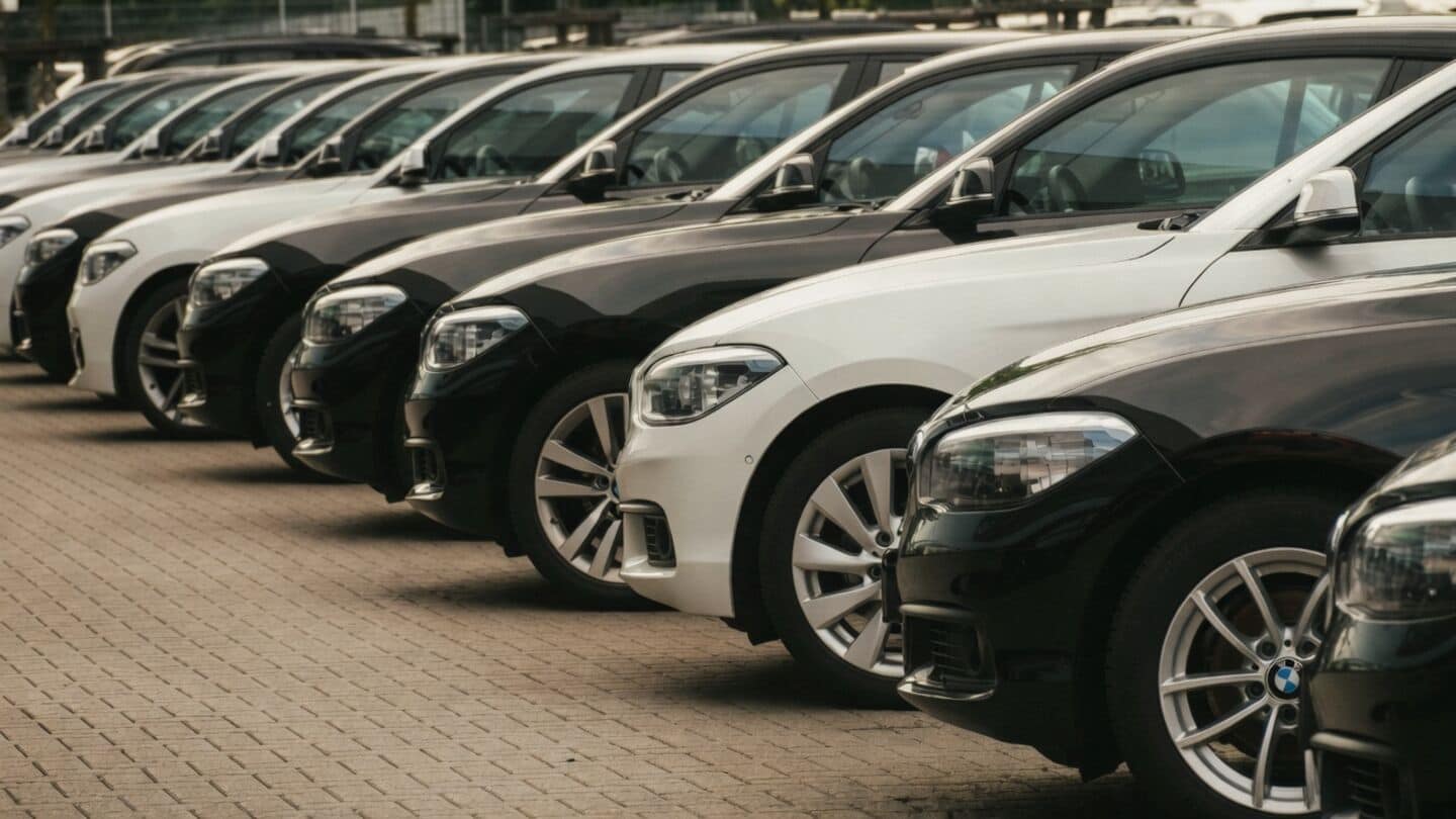 Mutual funds flock to India autos as EVs drive returns