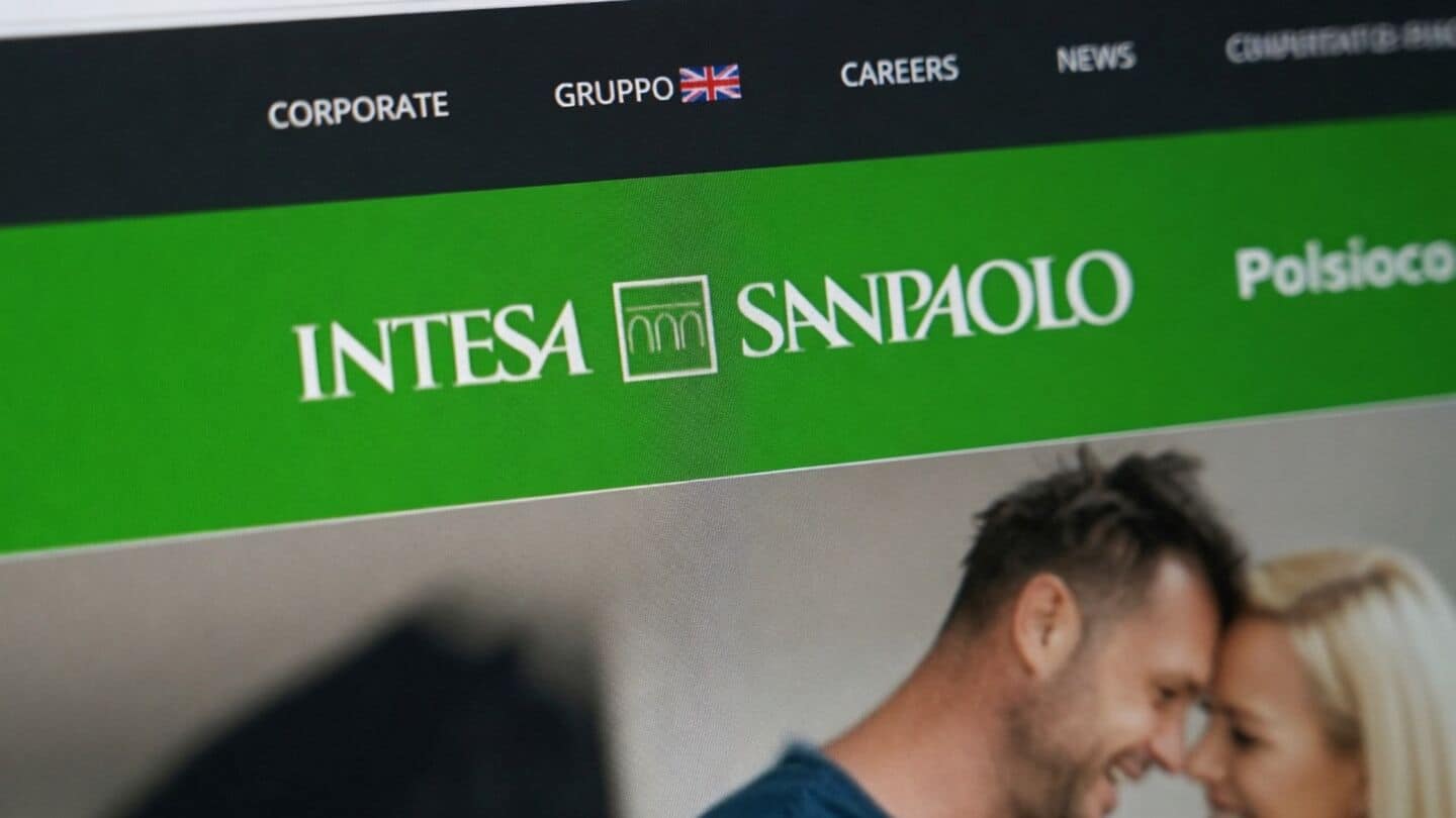AI impersonation scam steals €95 million from Intesa Sanpaolo