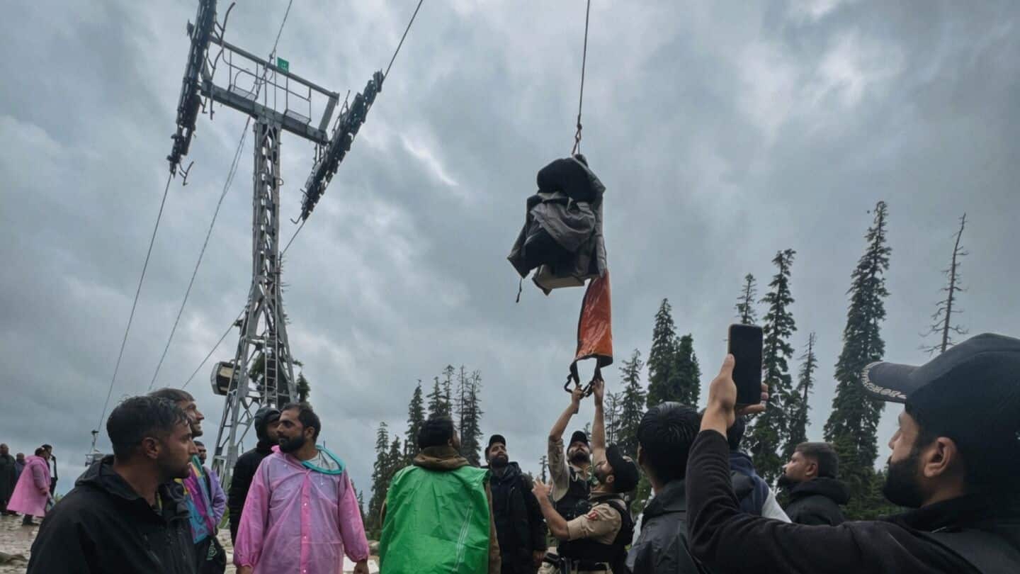 J&K government orders probe after Gulmarg gondola stranded 320 people