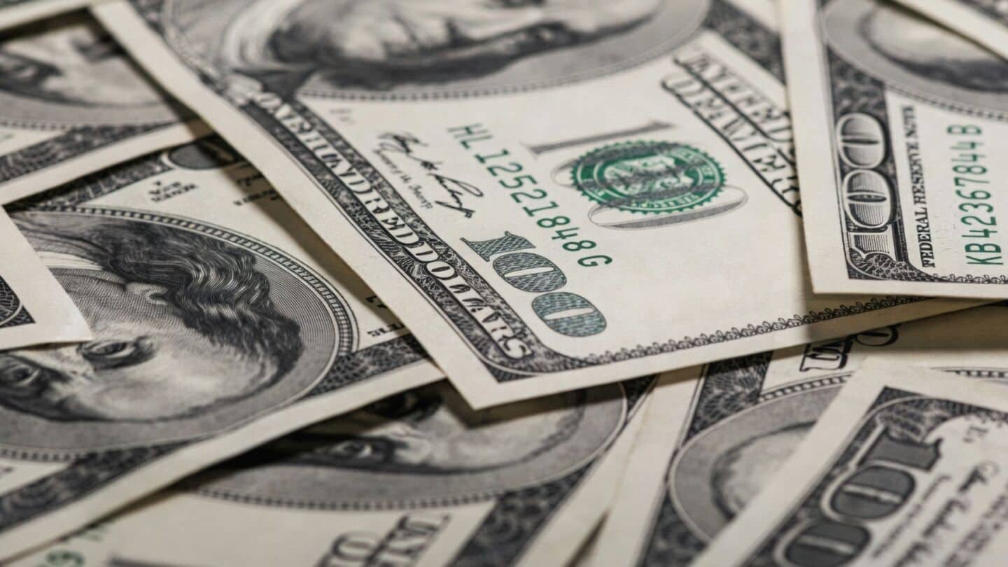 India's forex reserves hit record $740.8 billion, up $11.47B