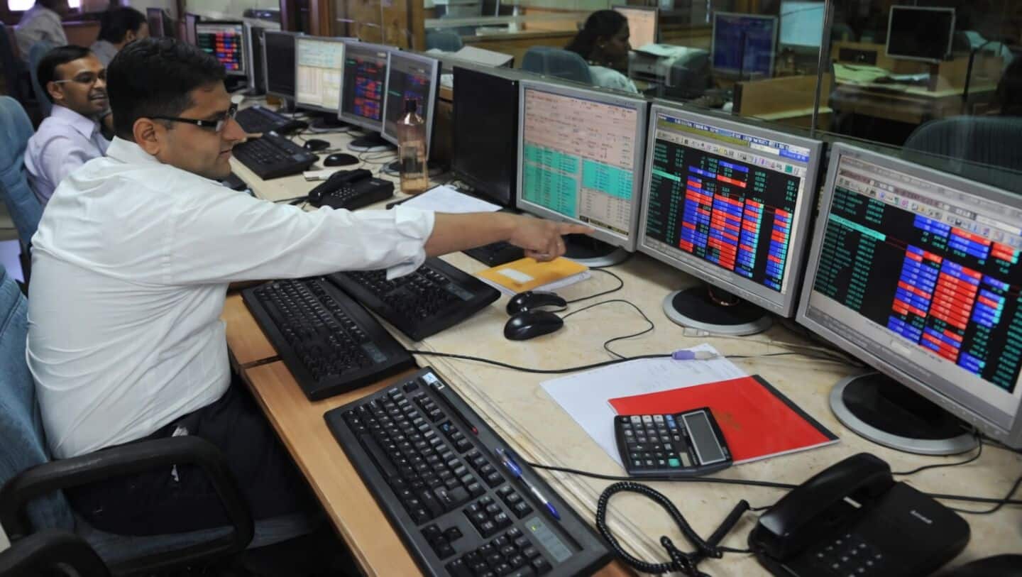 Sensex gains 761 points, Nifty settles above 17,600 mark