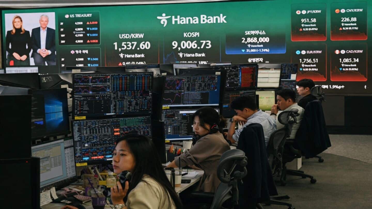 Kospi plunges over 11% as SK Hynix reports weak results