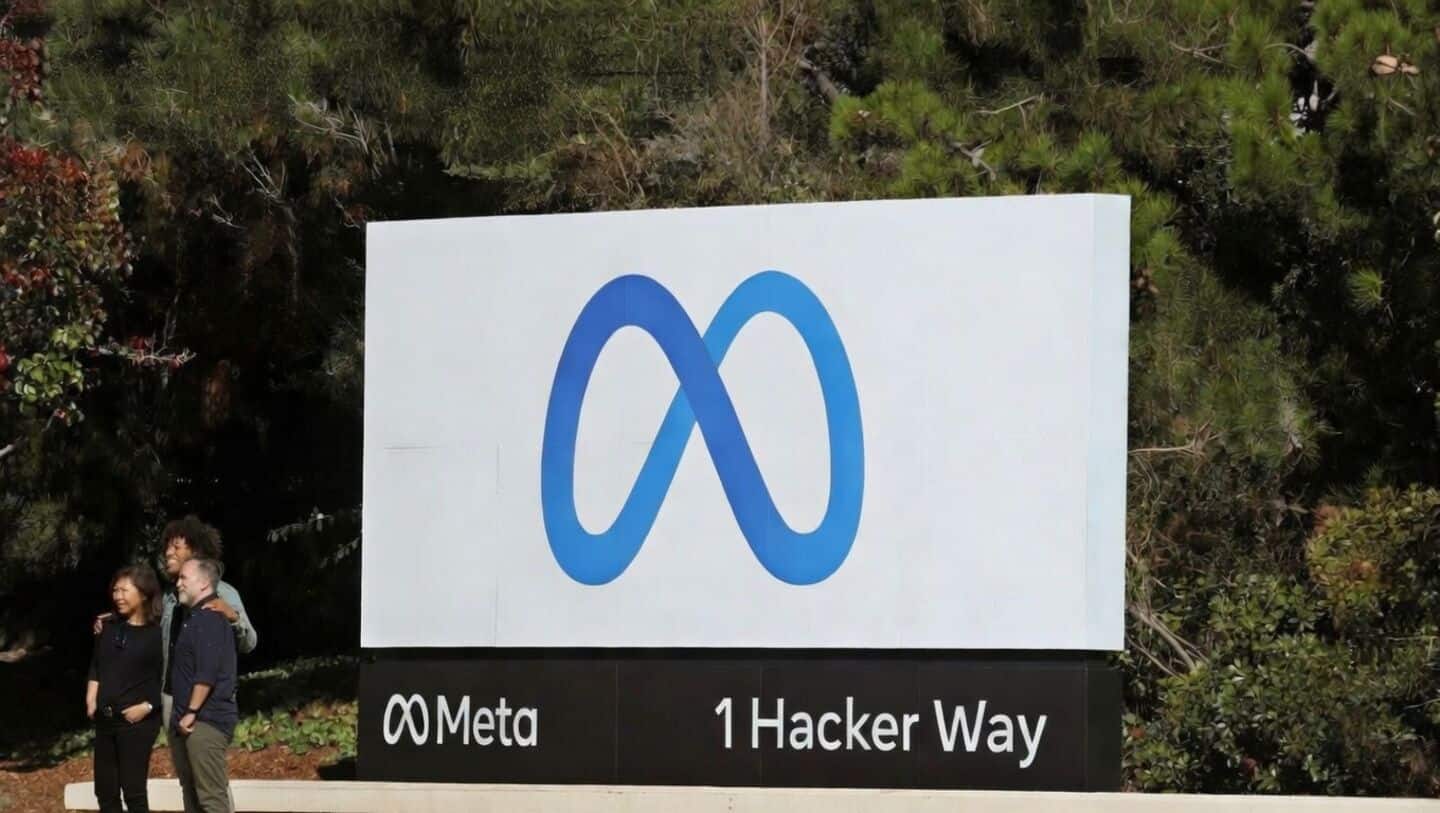 Meta is shutting down Horizon Worlds VR