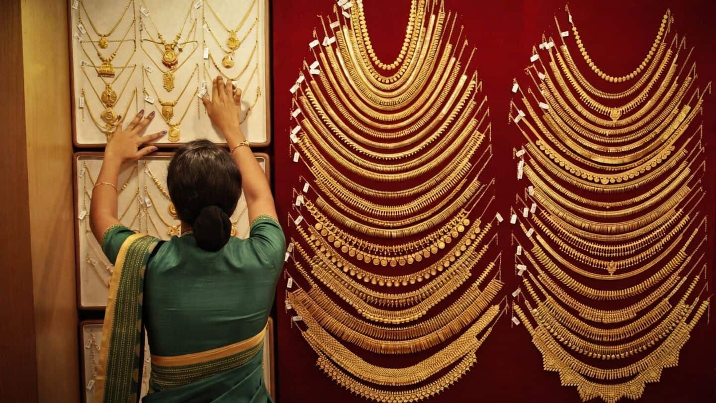Gold futures jump ₹1,353 to ₹1,47,201 per 10gm