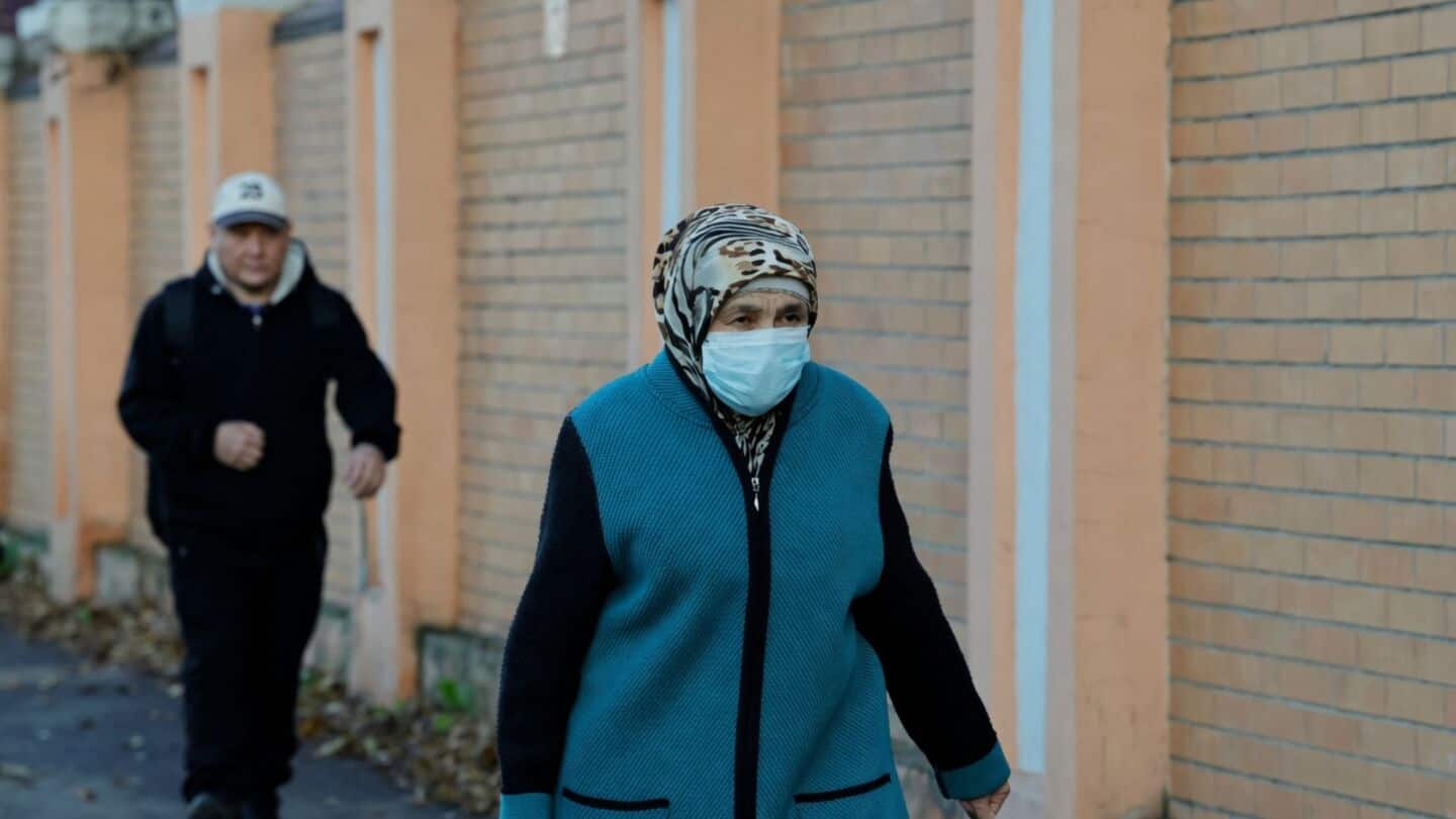 Russia says contacts face no health risk after plague report
