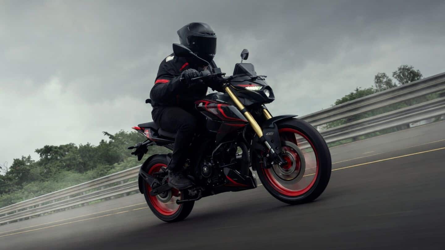 Bajaj launches 2026 Pulsar N160 with new tech, 2 variants