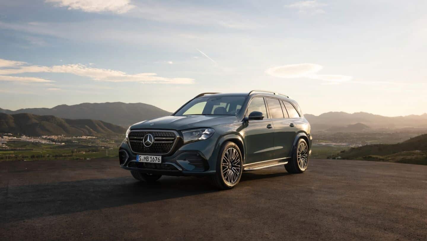Mercedes-Benz reveals refreshed 2027 GLS 580 with flat-plane V-8