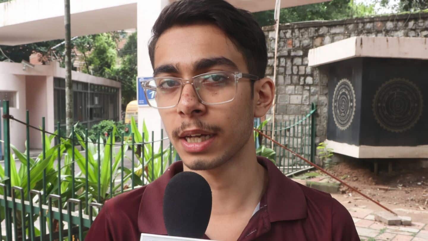 IIT Delhi students protest demanding inquiry after Rishikesh Kumar's death
