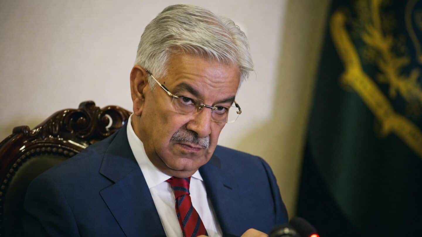 Pakistan backs Saudi defense under Mecca Defence Agreement, Khawaja Asif