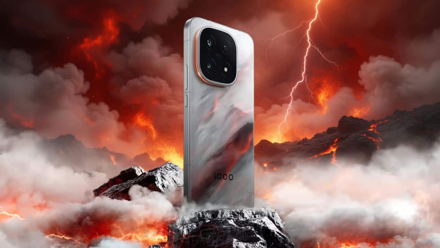 iQOO launches 15 Apex Edition in India with holographic finish