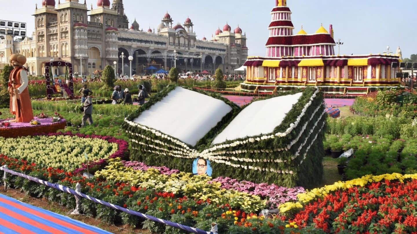 Mysuru Dasara unveils book chariot to promote Kannada reading