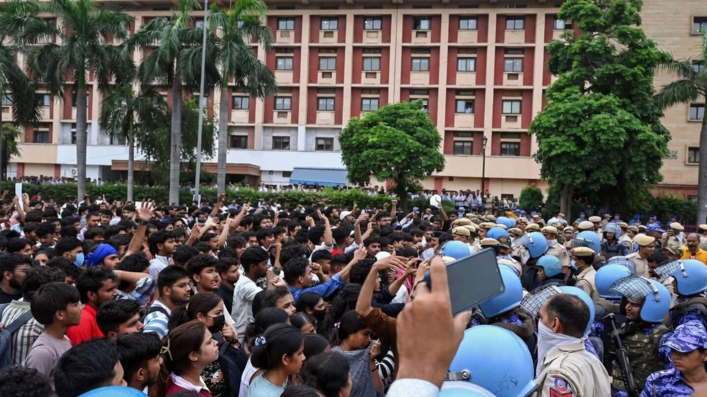 Delhi Police probe viral drone footage from Parliament Street protest