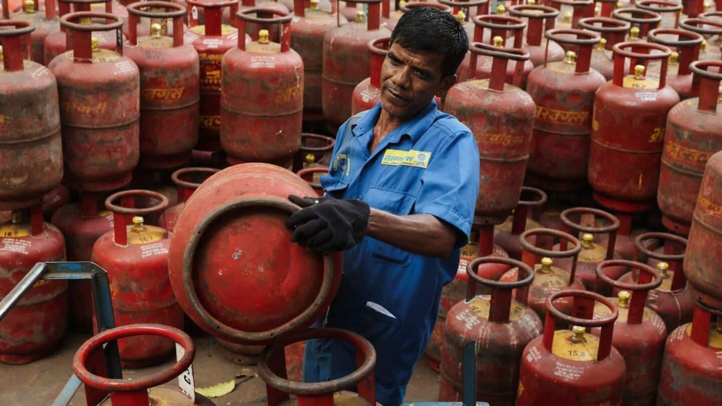 India's LPG use falls 16% as government pushes PNG transition
