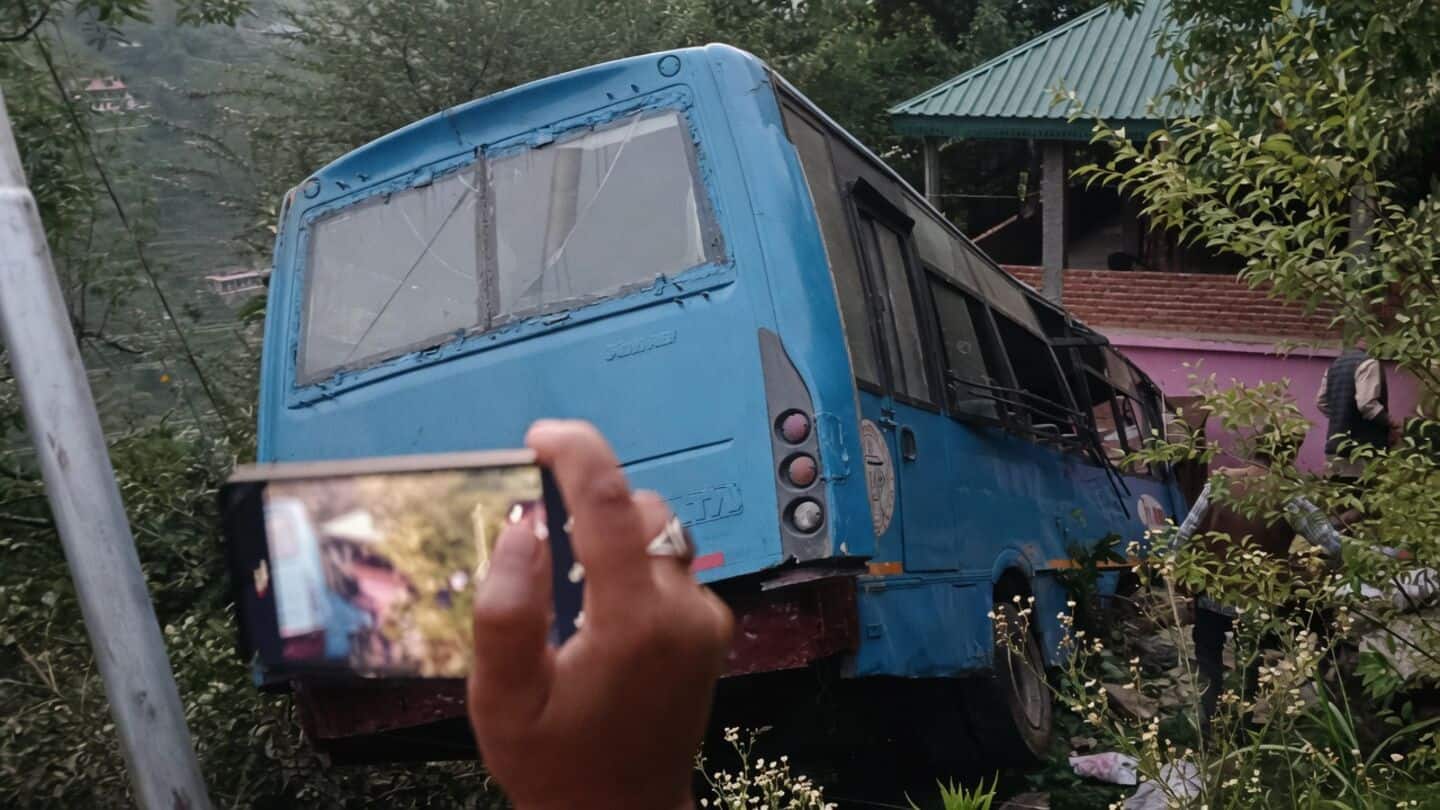 HRTC bus fell into Shimla gorge, 2 dead including conductor
