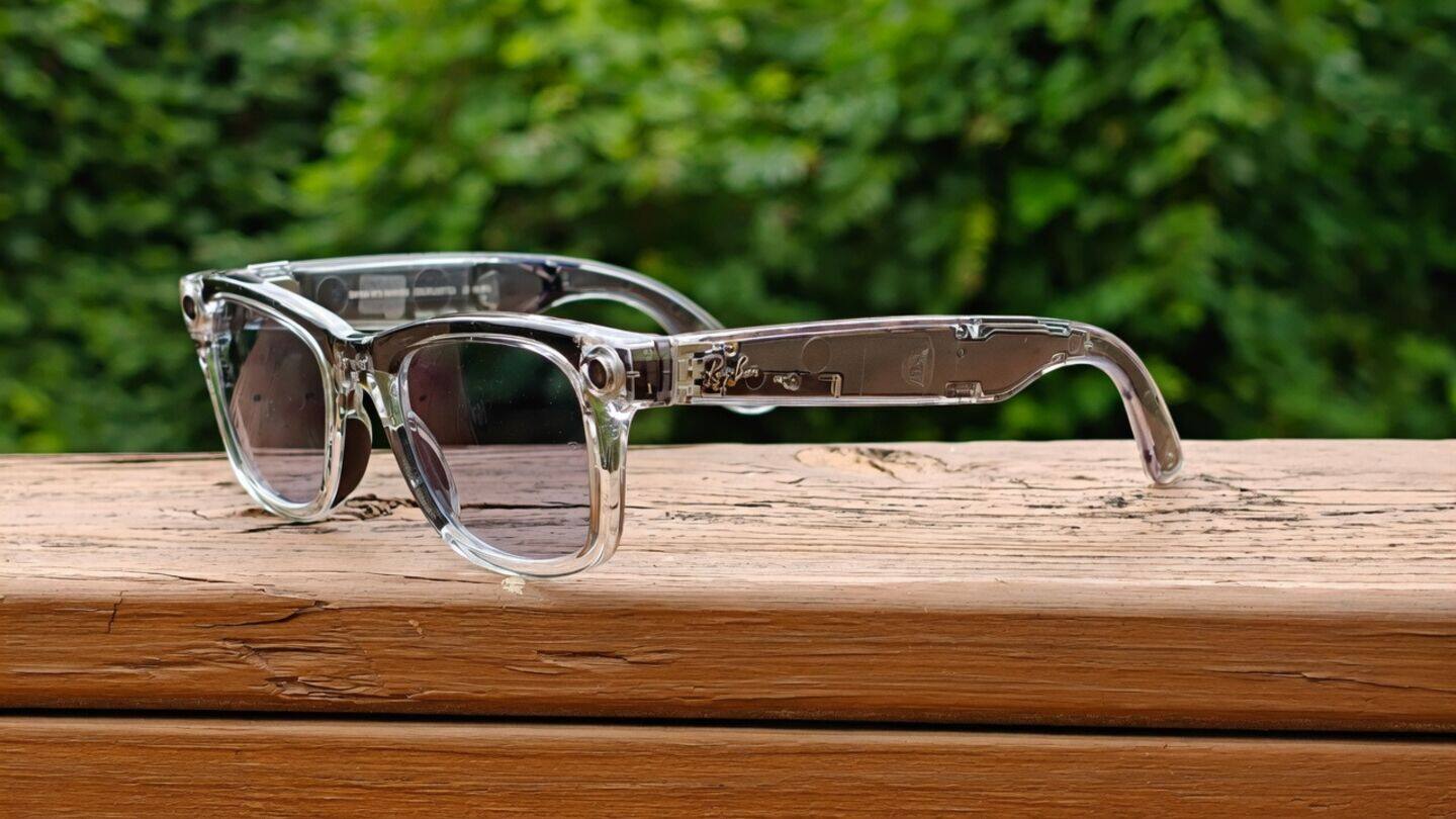 Meta updates AI glasses to stop recording when LED covered