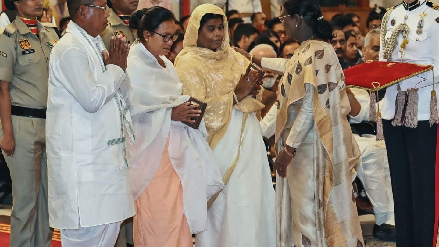 President Murmu presents Kirti, Vir, Shaurya Chakras at Rashtrapati Bhavan
