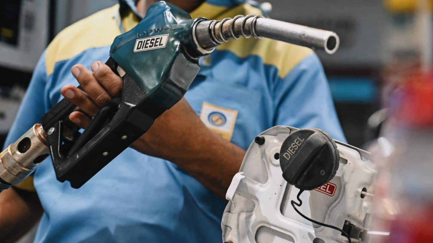 India's state-run fuel firms keep prices unchanged despite rising crude