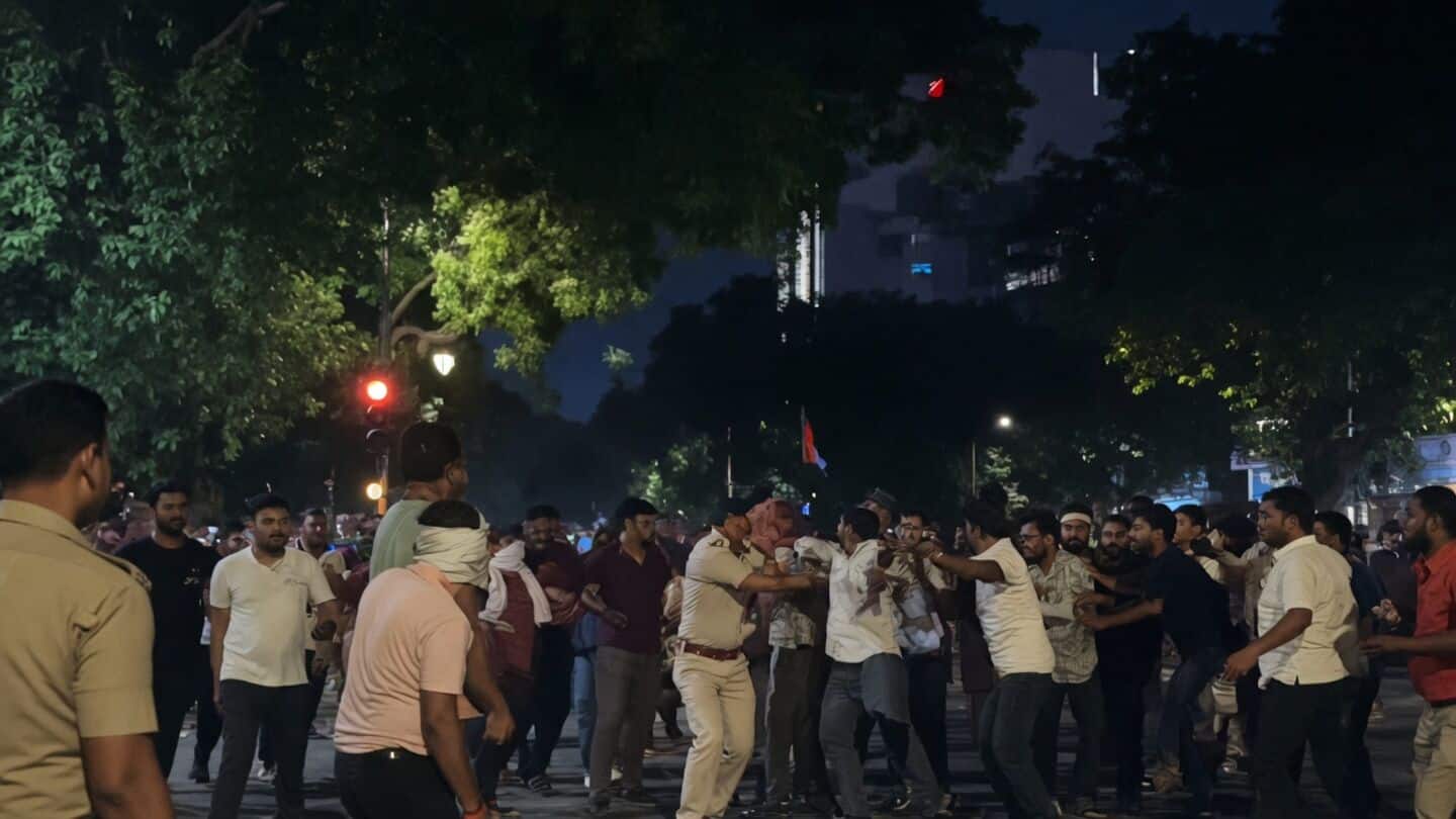 Delhi Police decry violence during Cockroach Janta Party march