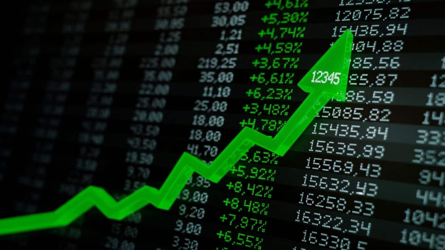 Sensex climbs 330 points to 7,984.60, Nifty gains nearly 88
