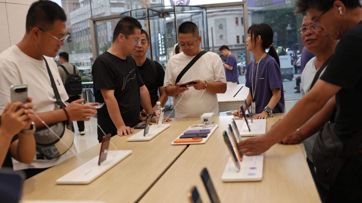 Huawei launches Mate 90 series showcasing innovation amid US curbs