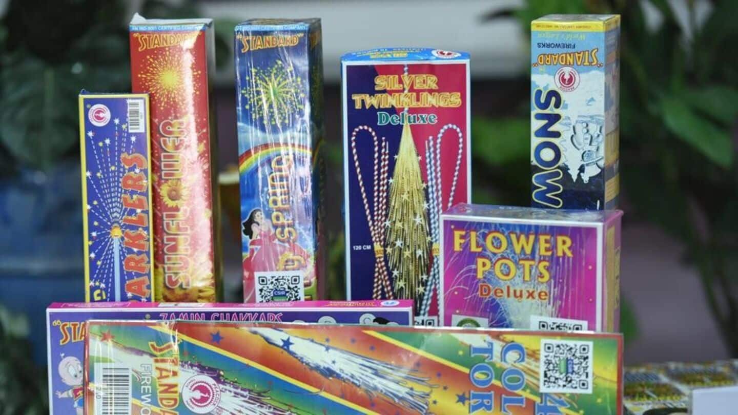 Explainer: Why green crackers are better than traditional ones