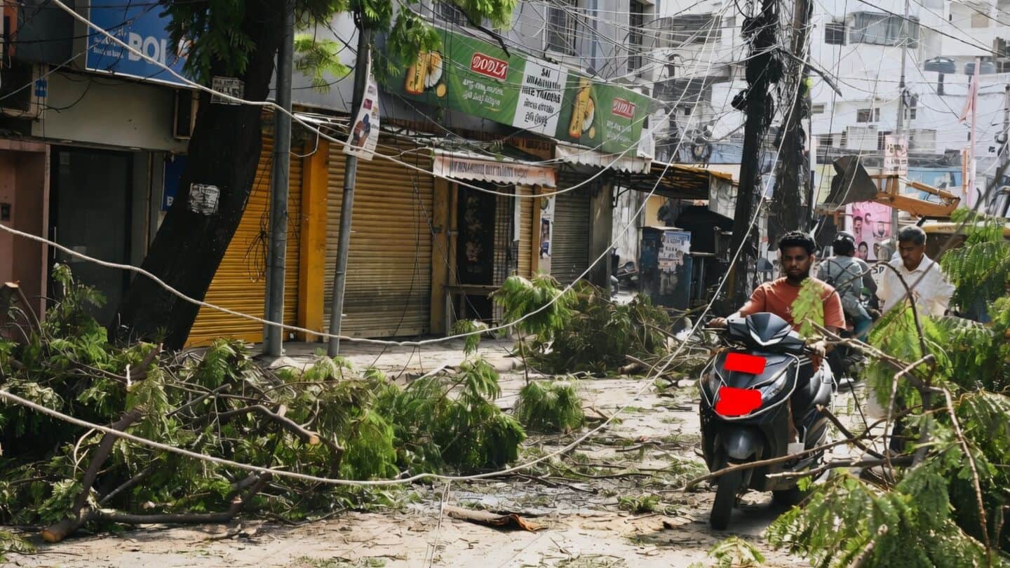 Hyderabad's 13cm monsoon downpour halts traffic, alleged Bandlaguda deaths
