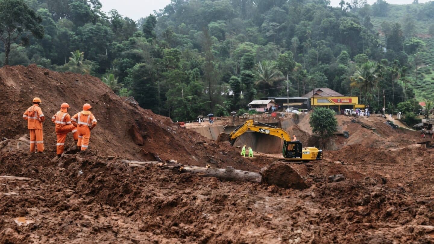 Kerala forms 3 member panel for Kalladi tunnel debris clearance