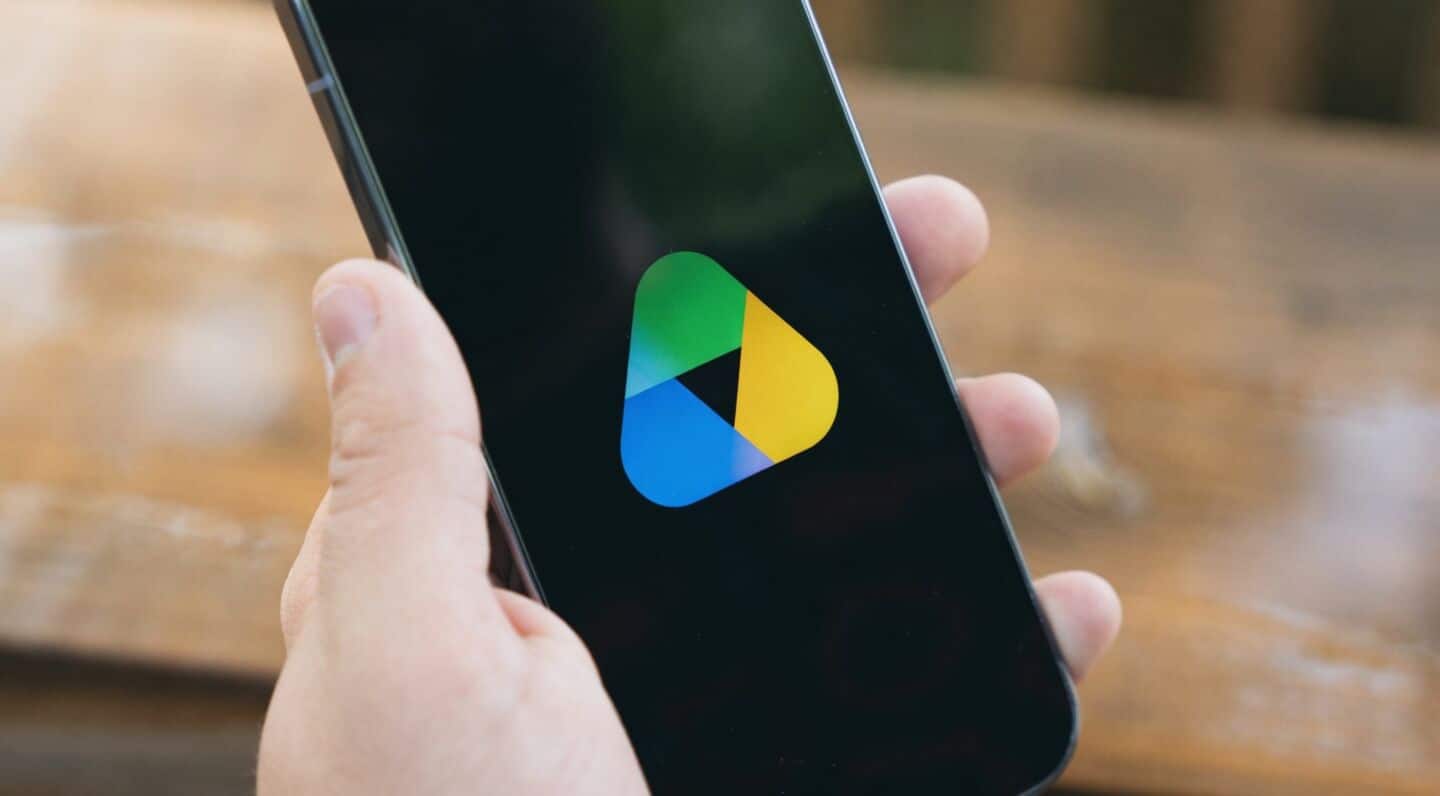 Google Drive brings Ask Gemini and AI overviews to mobile