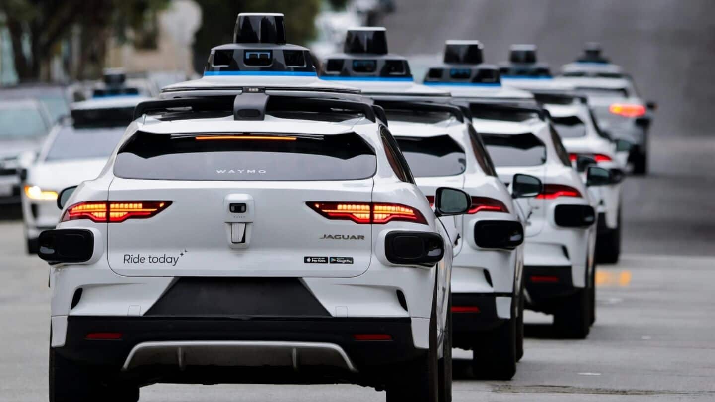 Waymo resumes Phoenix freeway robotaxi service after software recall