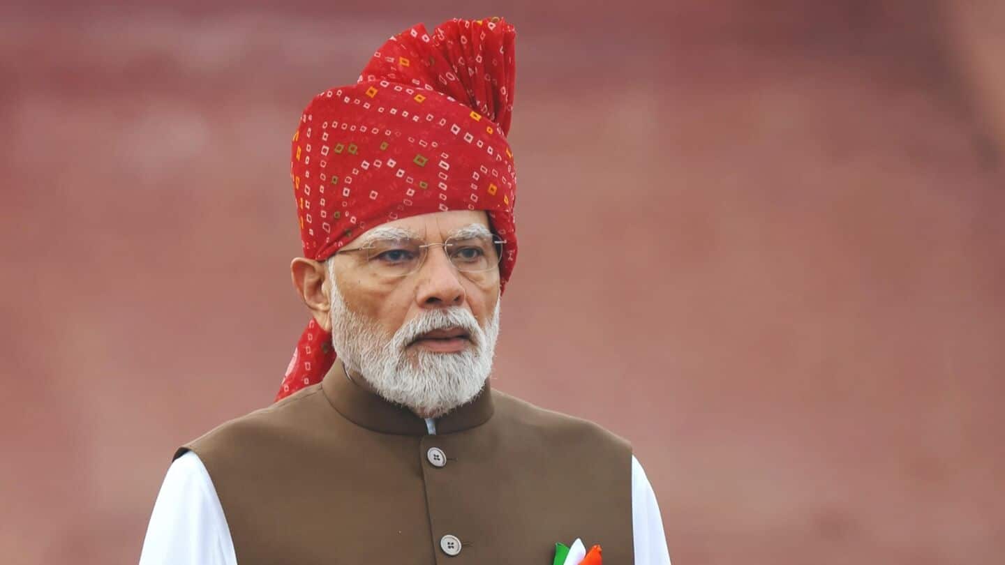 Narendra Modi marks India's 80th Independence Day in red turban