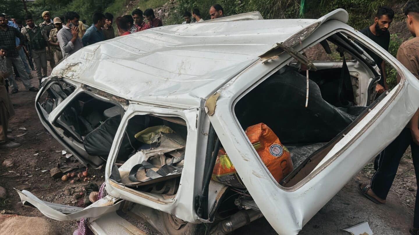 Wednesday evening Poonch accident in J&K kills 6, child critical