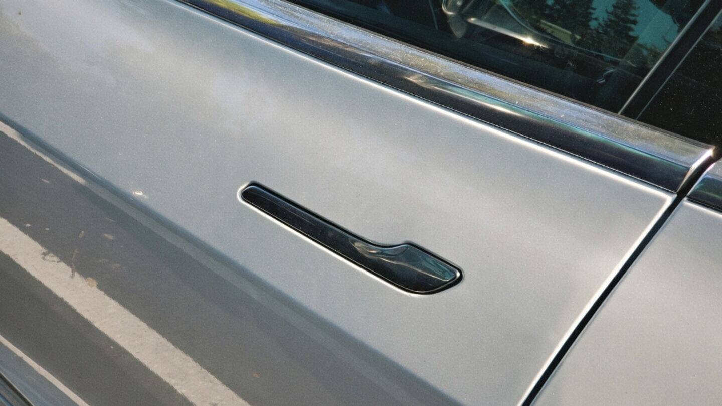 NHTSA considers new rules to ensure emergency car exits