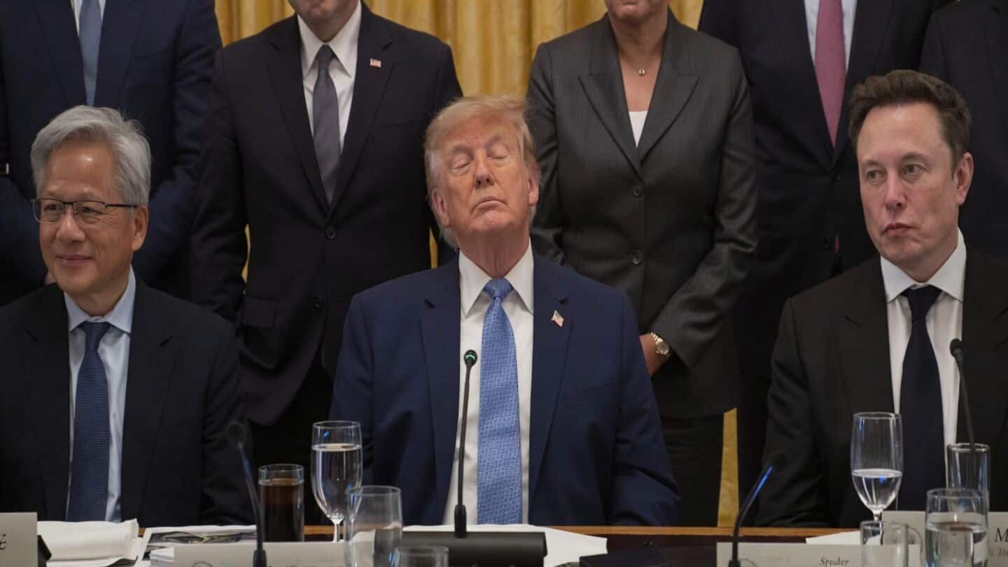 Donald Trump calls AI 'super intelligence' and announces tech agreement
