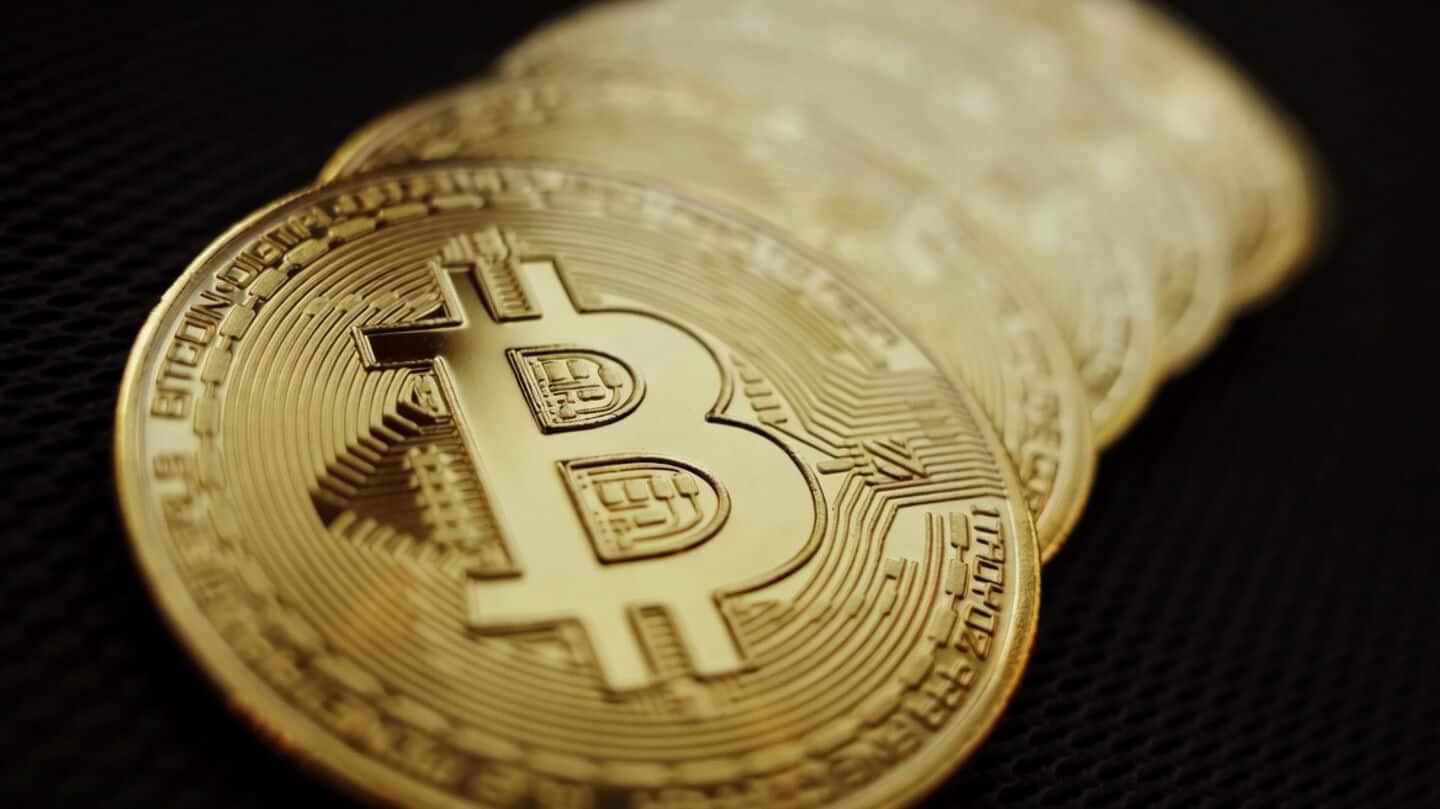 Bitcoin steadies near $64,000 despite US spot Bitcoin ETF outflows