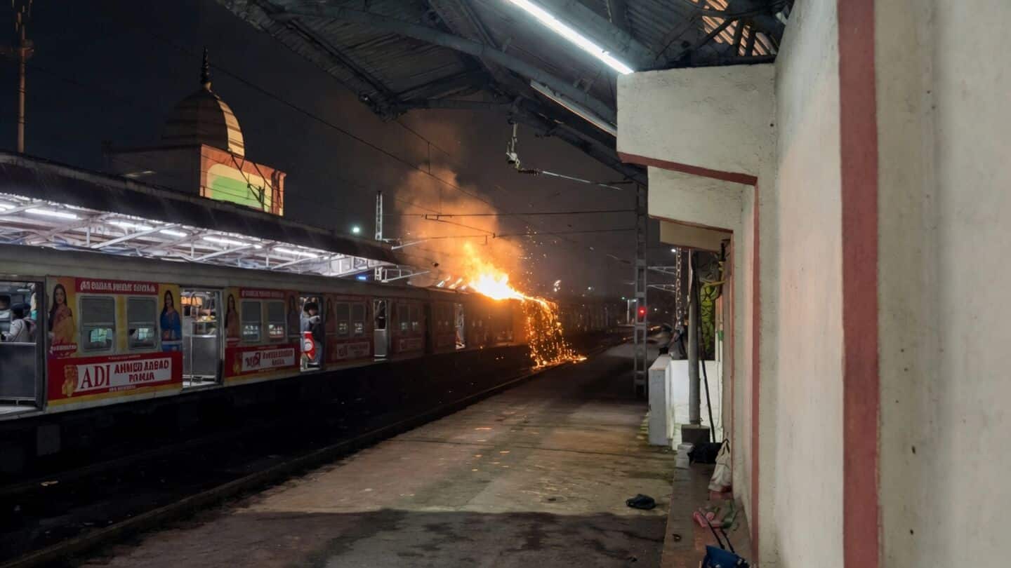 Overhead electric wire snapped onto Kolkata's Dakshineswar train, no injuries
