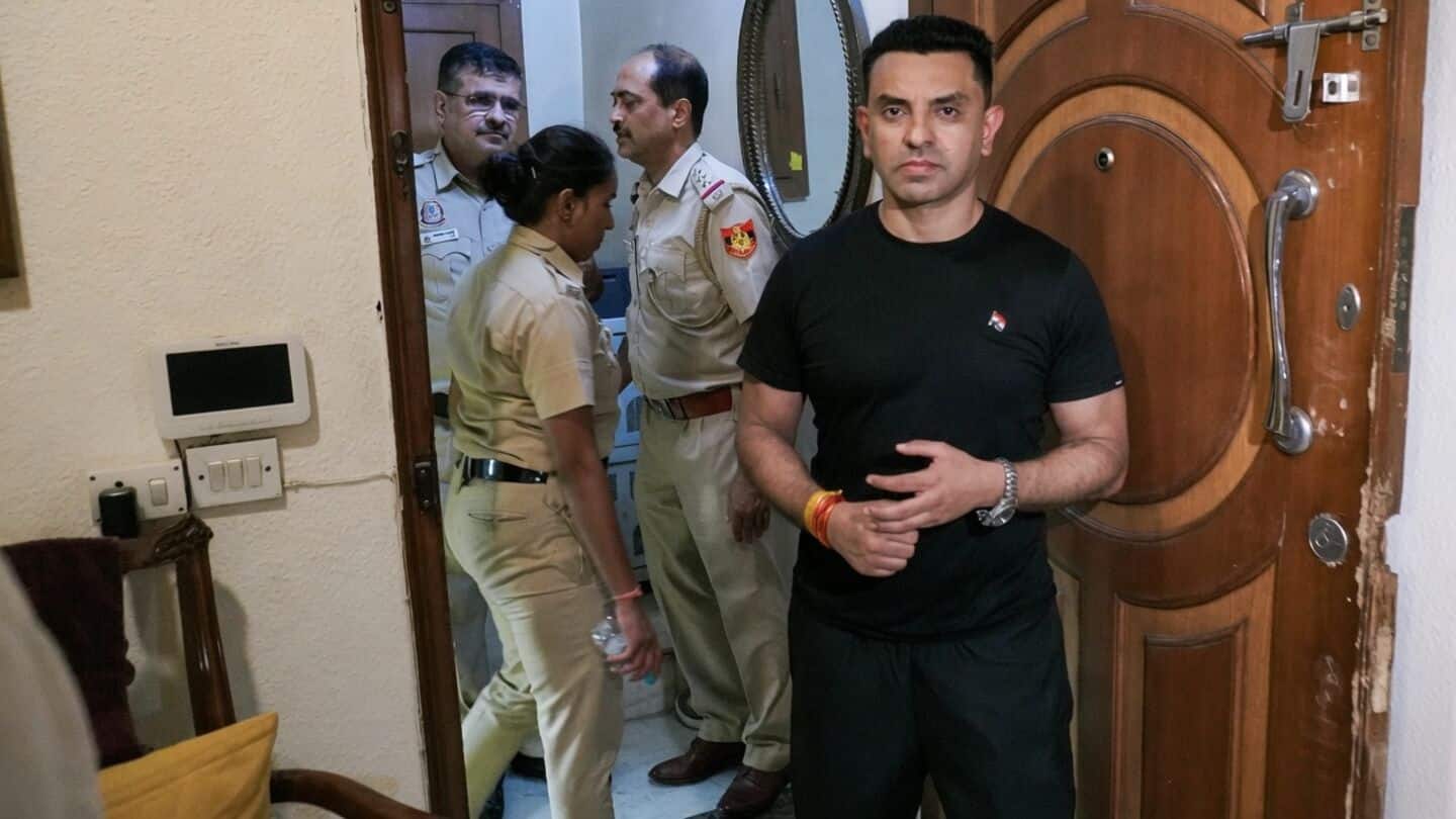 Tehseen Poonawalla claims Delhi Police prevented his Jantar Mantar protest