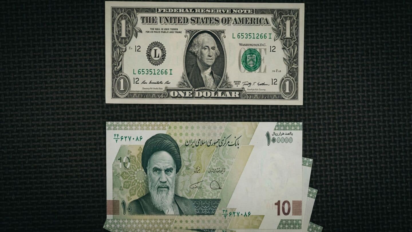 Iranian rial hits 2.3 million per US dollar amid sanctions