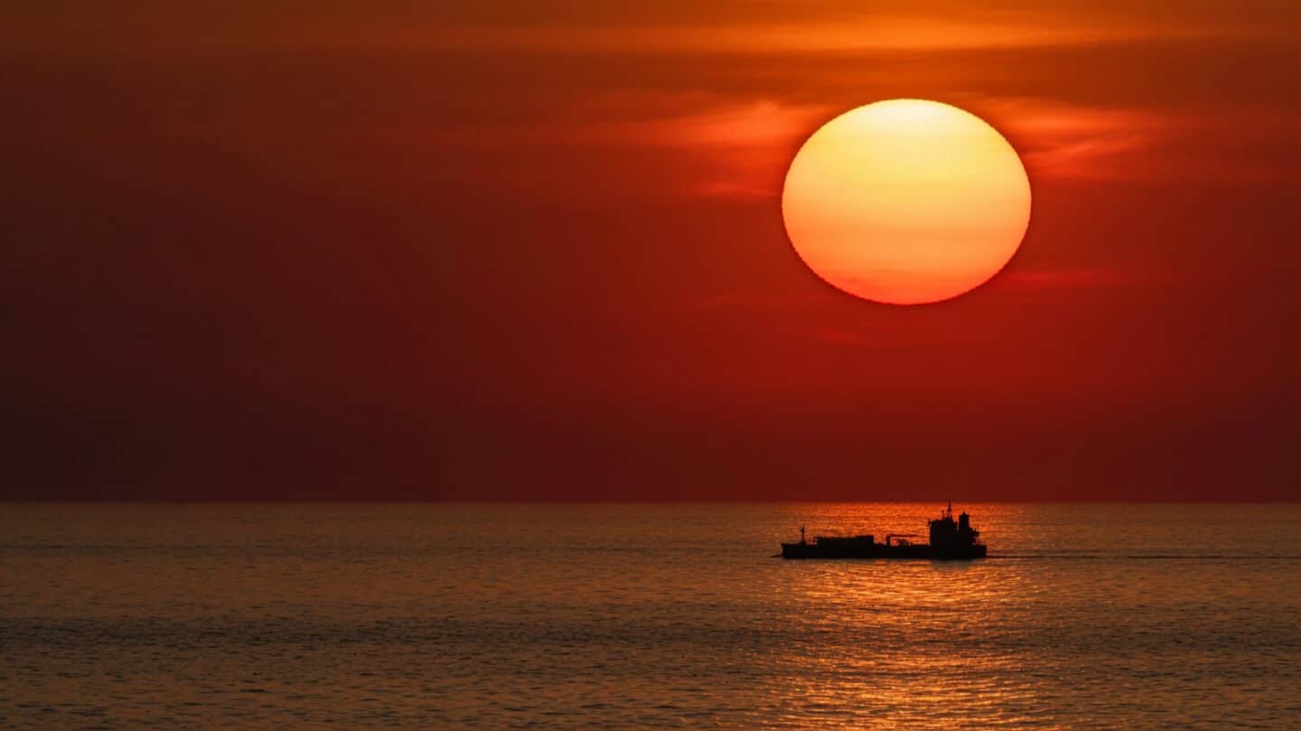 Ocean surface temperatures hit 70°F this month, possibly Holocene high